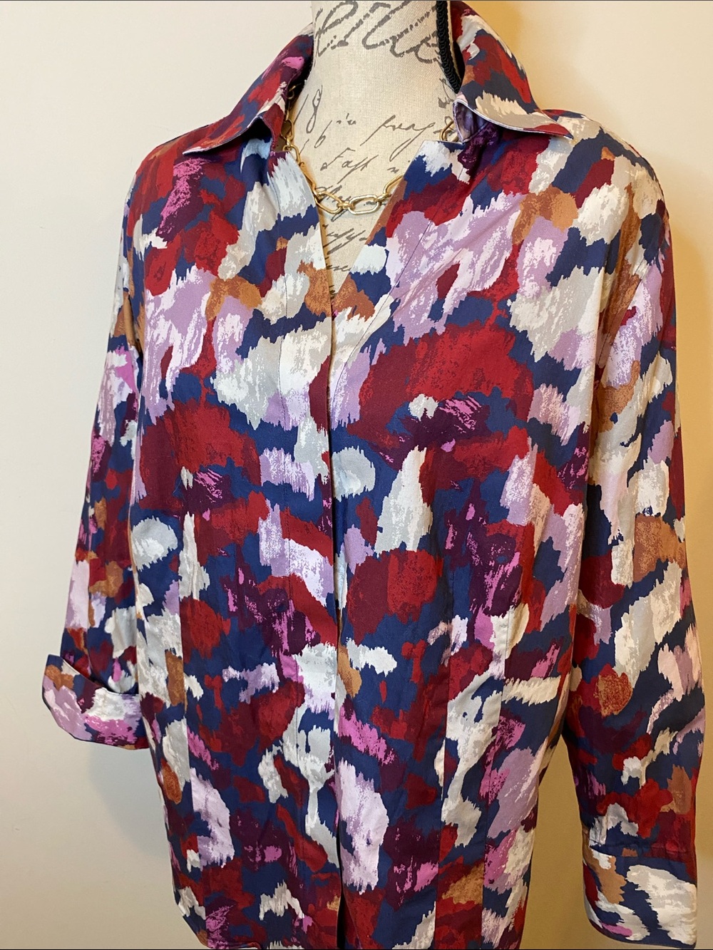Taylor Investments Women Gold Label Non Iron shirt